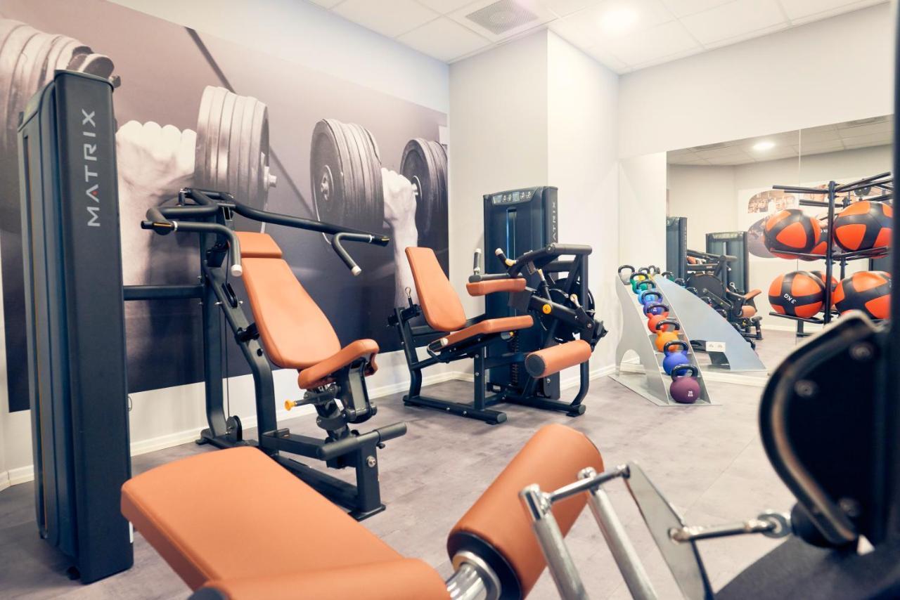 Vila Vita Rosenpark Marburg Екстер'єр фото The gym at the hotel