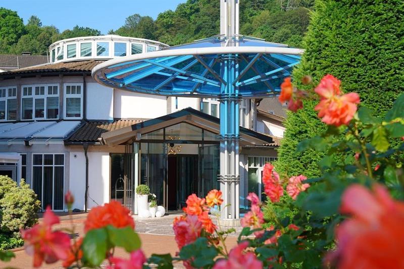 Vila Vita Rosenpark Marburg Екстер'єр фото The entrance of the German National Academy for Public Health at the Robert Koch Institute